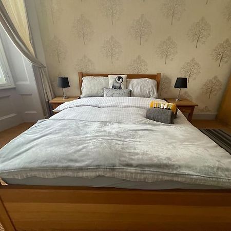 Stunning West End Flat! Lejlighed Glasgow Eksteriør billede