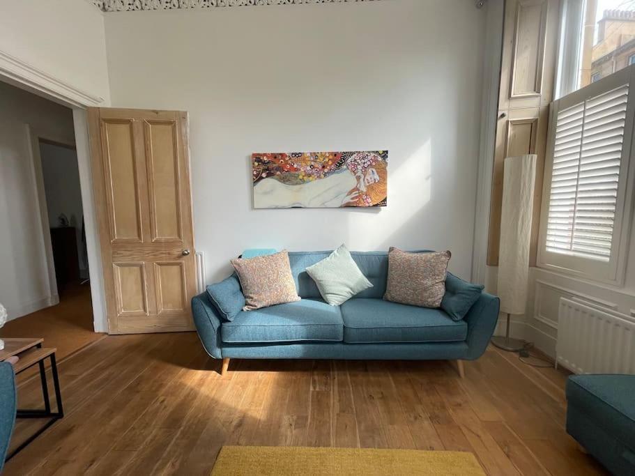 Stunning West End Flat! Lejlighed Glasgow Eksteriør billede