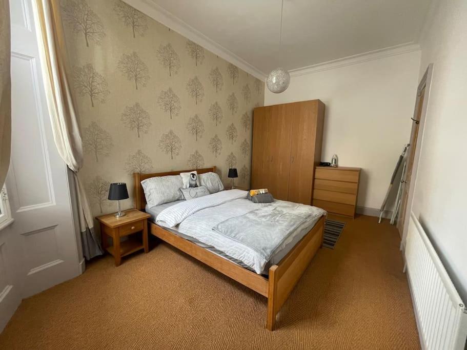 Stunning West End Flat! Lejlighed Glasgow Eksteriør billede