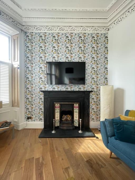 Stunning West End Flat! Lejlighed Glasgow Eksteriør billede