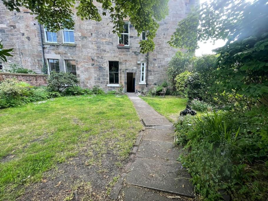 Stunning West End Flat! Lejlighed Glasgow Eksteriør billede